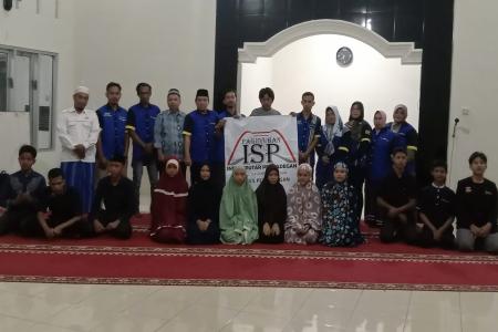 KOMUNITAS TERBESAR DI PENGADEGAN GELAR