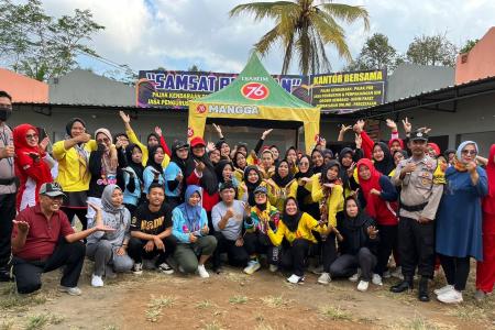 RATUSAN PENGUNJUNG RAMAIKAN BAZAR 