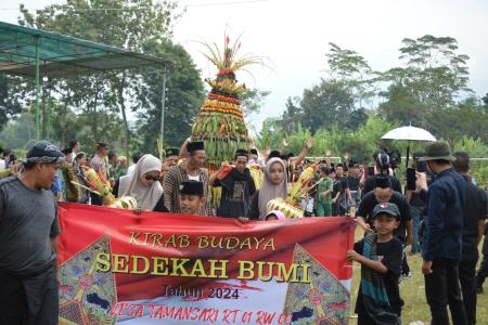 Desa Tamansari Gelar Sedekah Bumi  Pok
