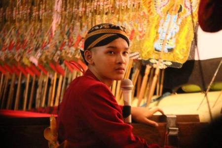 Ki Dalang Lulut Ardianto dalang muda b