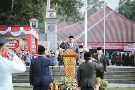 SEKDA BANYUMAS PIMPIN UPACARA HARI