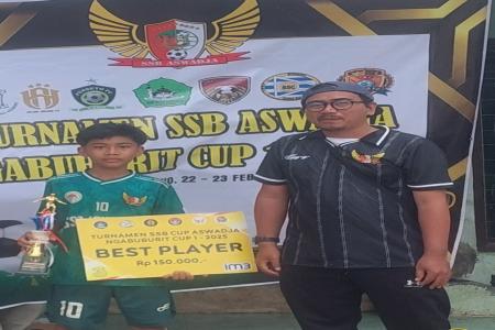 Dzulfikar Pemain Terbaik Turnamen Aswa