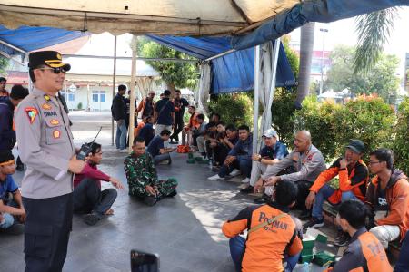 KAPOLRES KENDAL DUDUK BERSAMA BURU