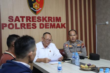 POLRES DEMAK TANGKAP LIMA PEMUDA P