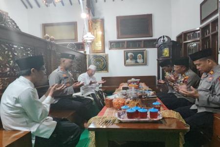 Polres Kendal Sambangi Tokoh Agama Upa