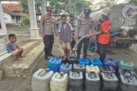 SEMARAK MERAH PUTIH SAMBUT HUT RI 