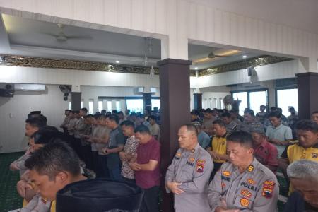 POLRES DEMAK DAN MASYARAKAT GELAR 