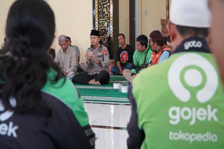 POLRES GRESIK DAN KOMUNITAS OJOL B