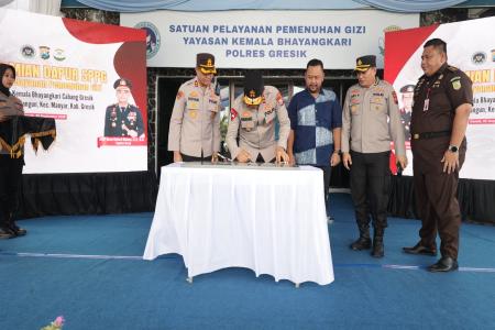Kapolda Jatim Resmikan Dapur SPPG di G