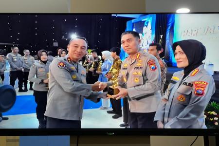 Humas Polda Jatim Raih Peringkat 1 Nom
