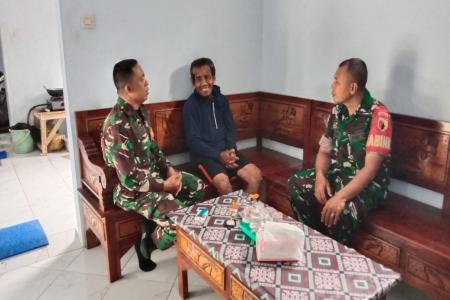 Membangun Budaya Peduli Terhadap Warga Yang Sakit Oleh Danramil 080819
